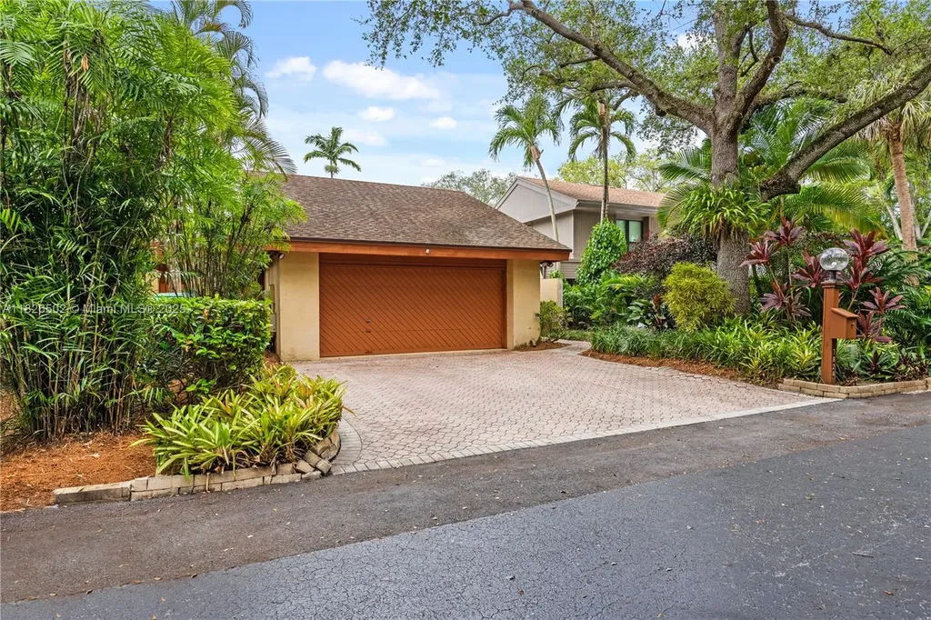 7824 SW 118th Court Miami FL 33183