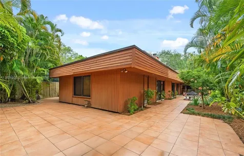 7824 SW 118th Court Miami FL 33183