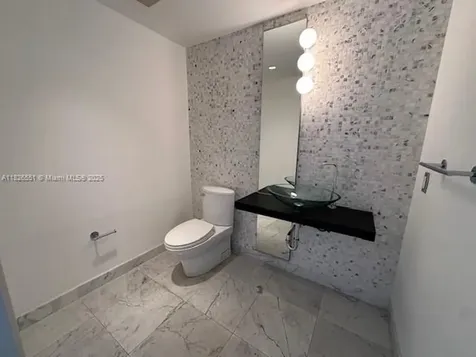 200 Biscayne Boulevard Way Miami FL 33131