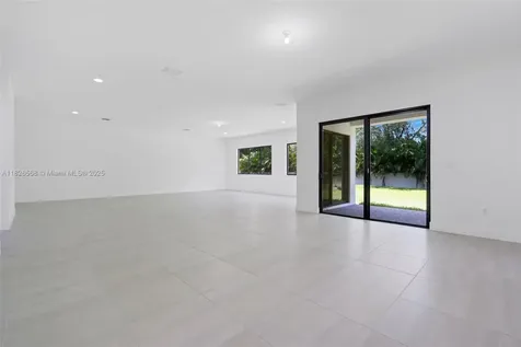 10456 SW 57th Court Cooper City FL 33328