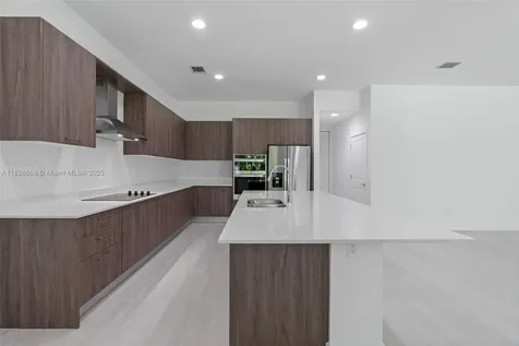 10456 SW 57th Court Cooper City FL 33328