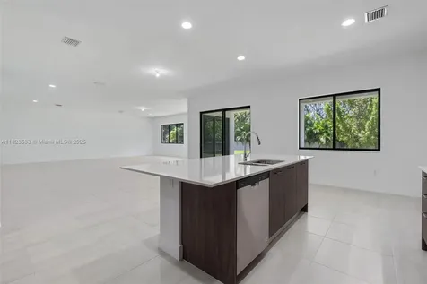 10456 SW 57th Court Cooper City FL 33328