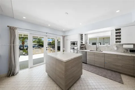 2010 NE 122nd Road North Miami FL 33181