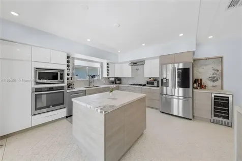 2010 NE 122nd Road North Miami FL 33181