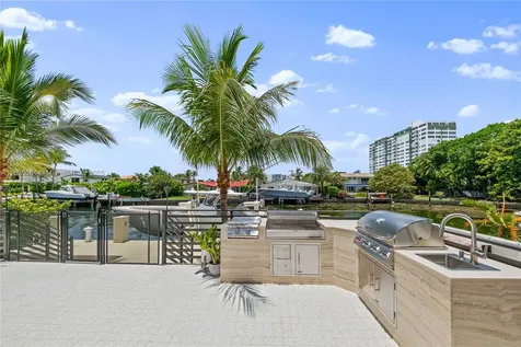 2010 NE 122nd Road North Miami FL 33181