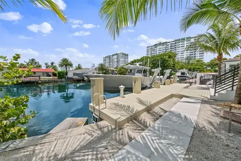 2010 NE 122nd Road North Miami FL 33181