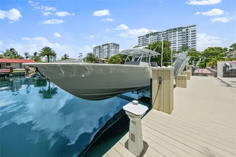 2010 NE 122nd Road North Miami FL 33181