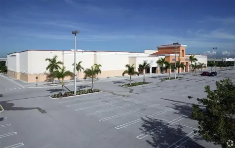 17355 NW 59th Avenue Hialeah FL 33015