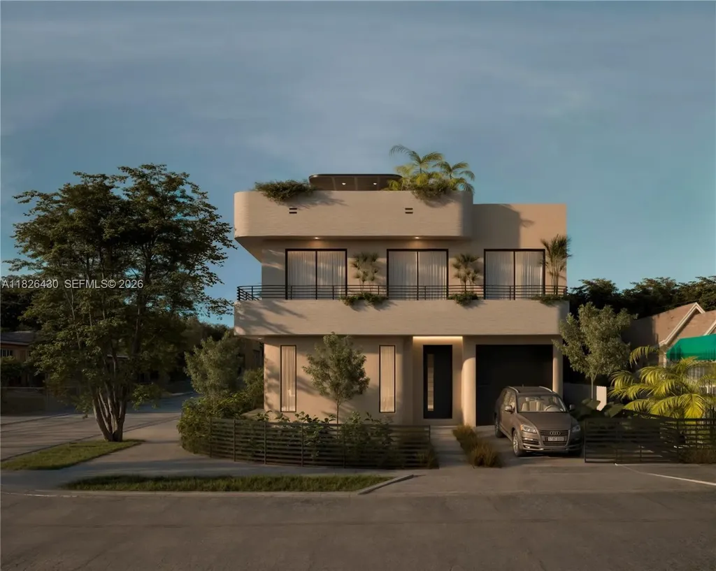 984 SW 10th Street Miami FL 33130