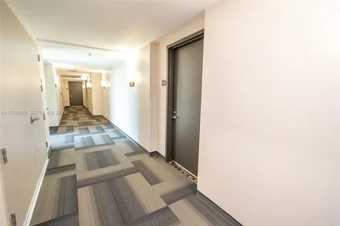 2641 N Flamingo Road Sunrise FL 33323