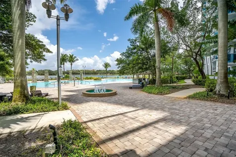 2641 N Flamingo Road Sunrise FL 33323