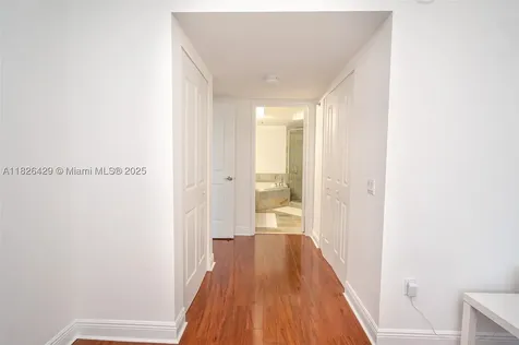 2641 N Flamingo Road Sunrise FL 33323