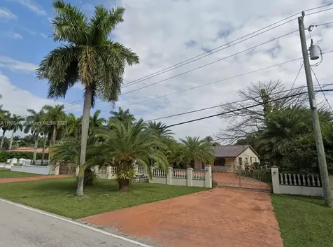 301 NW 132nd Avenue Miami FL 33182