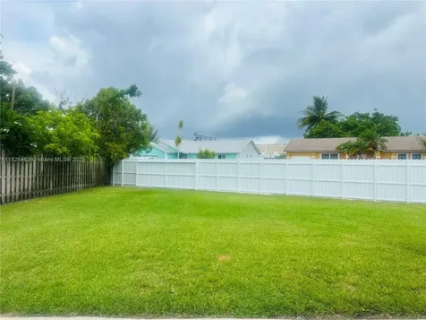 13840 SW 280th Terrace Homestead FL 33033