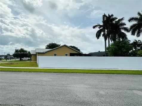 13840 SW 280th Terrace Homestead FL 33033