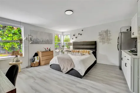 1901 NW 86th Terrace Miami FL 33147