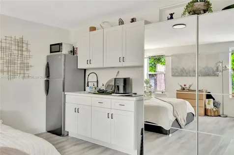 1901 NW 86th Terrace Miami FL 33147