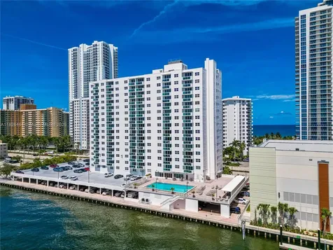 3000 S Ocean Drive Hollywood FL 33019