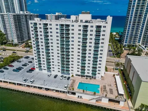 3000 S Ocean Drive Hollywood FL 33019