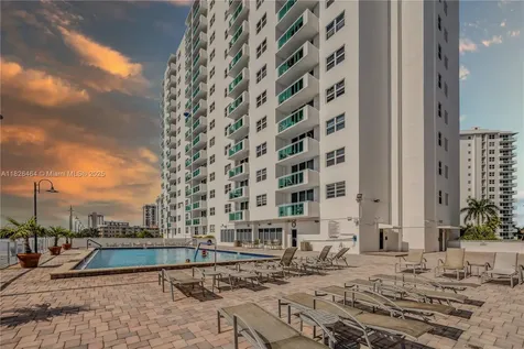 3000 S Ocean Drive Hollywood FL 33019