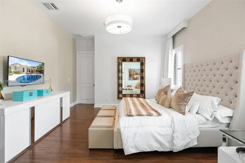 17866 Lake Azure Way Boca Raton FL 33496