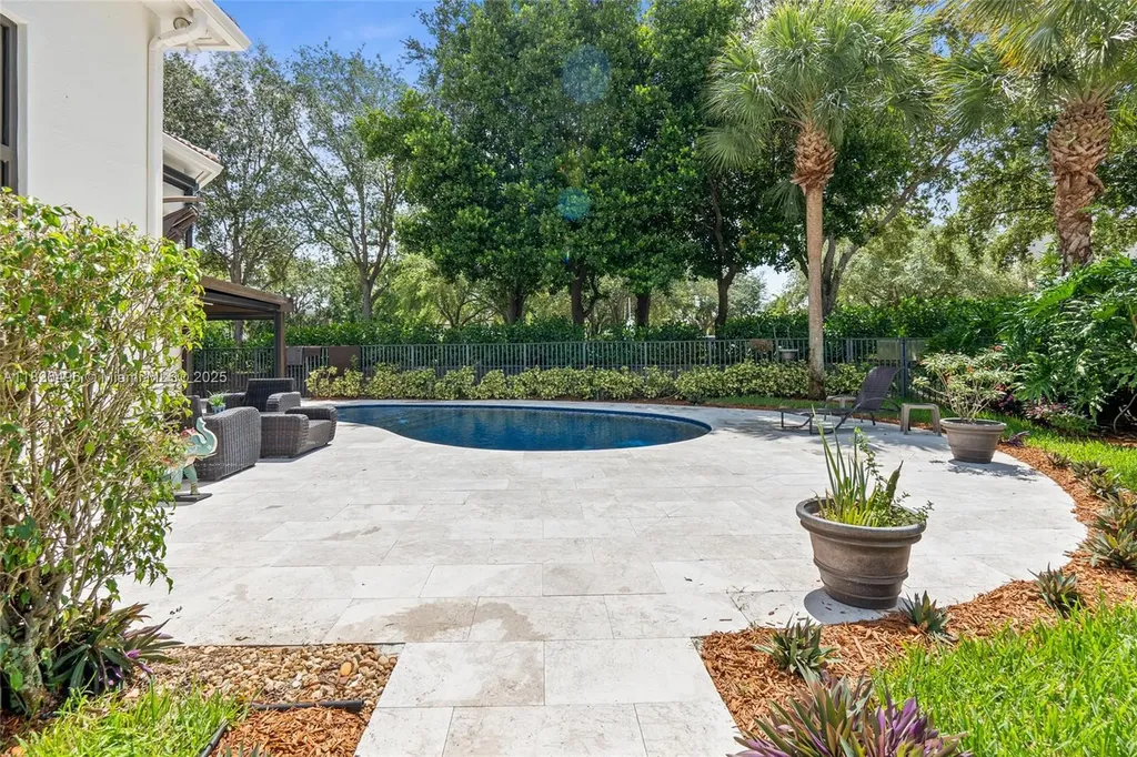 17866 Lake Azure Way Boca Raton FL 33496