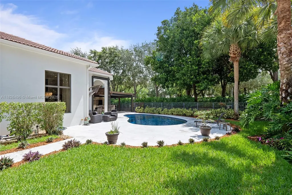 17866 Lake Azure Way Boca Raton FL 33496