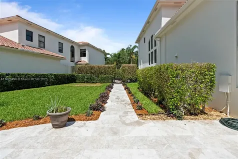 17866 Lake Azure Way Boca Raton FL 33496