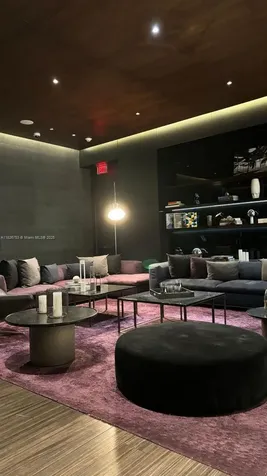 68 SE 6th Street Miami FL 33131