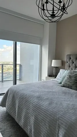 68 SE 6th Street Miami FL 33131