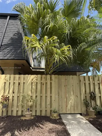 14260 SW 94th Circle Lane Miami FL 33186