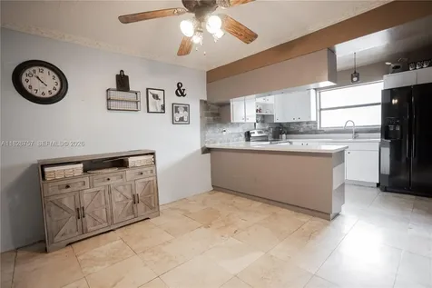 14260 SW 94th Circle Lane Miami FL 33186