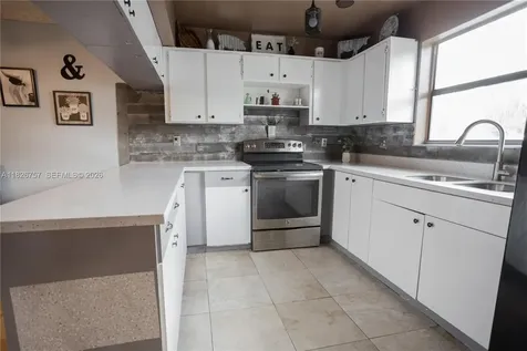 14260 SW 94th Circle Lane Miami FL 33186