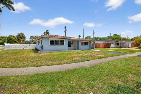 3202 Pierce Street Hollywood FL 33021