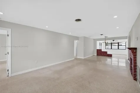 3202 Pierce Street Hollywood FL 33021