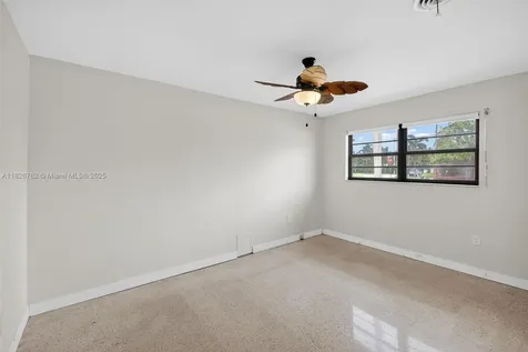 3202 Pierce Street Hollywood FL 33021