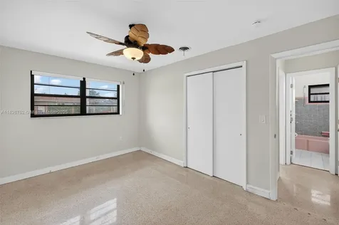 3202 Pierce Street Hollywood FL 33021