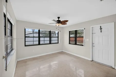 3202 Pierce Street Hollywood FL 33021