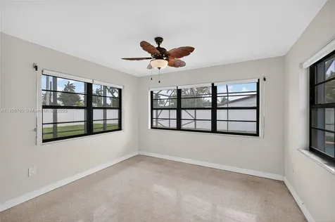 3202 Pierce Street Hollywood FL 33021