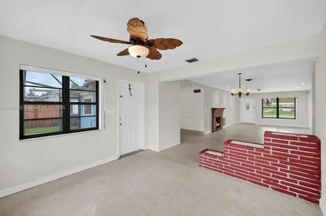 3202 Pierce Street Hollywood FL 33021