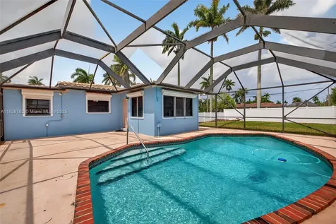 3202 Pierce Street Hollywood FL 33021