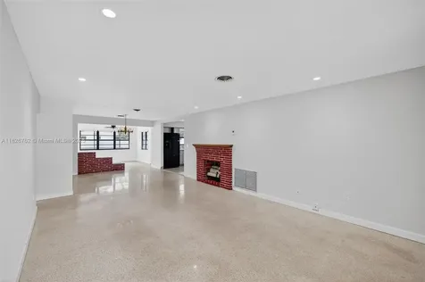 3202 Pierce Street Hollywood FL 33021