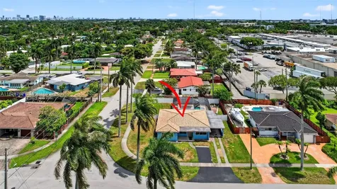3202 Pierce Street Hollywood FL 33021