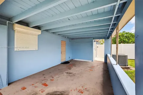 3202 Pierce Street Hollywood FL 33021
