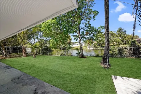 6737 SW 27th Court Miramar FL 33023