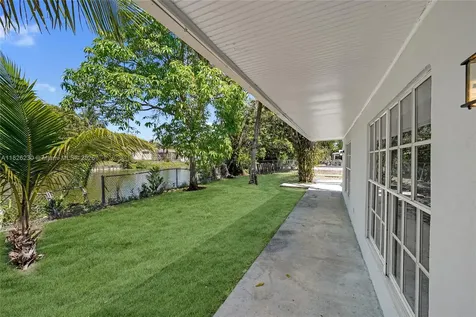 6737 SW 27th Court Miramar FL 33023