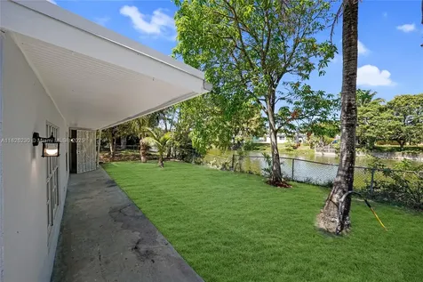 6737 SW 27th Court Miramar FL 33023