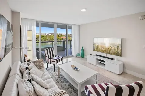 9261 E Bay Harbor Drive Bay Harbor Islands FL 33154