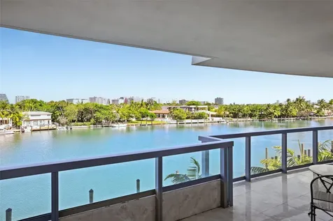 9261 E Bay Harbor Drive Bay Harbor Islands FL 33154