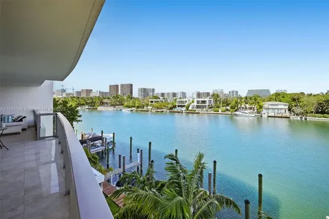 9261 E Bay Harbor Drive Bay Harbor Islands FL 33154